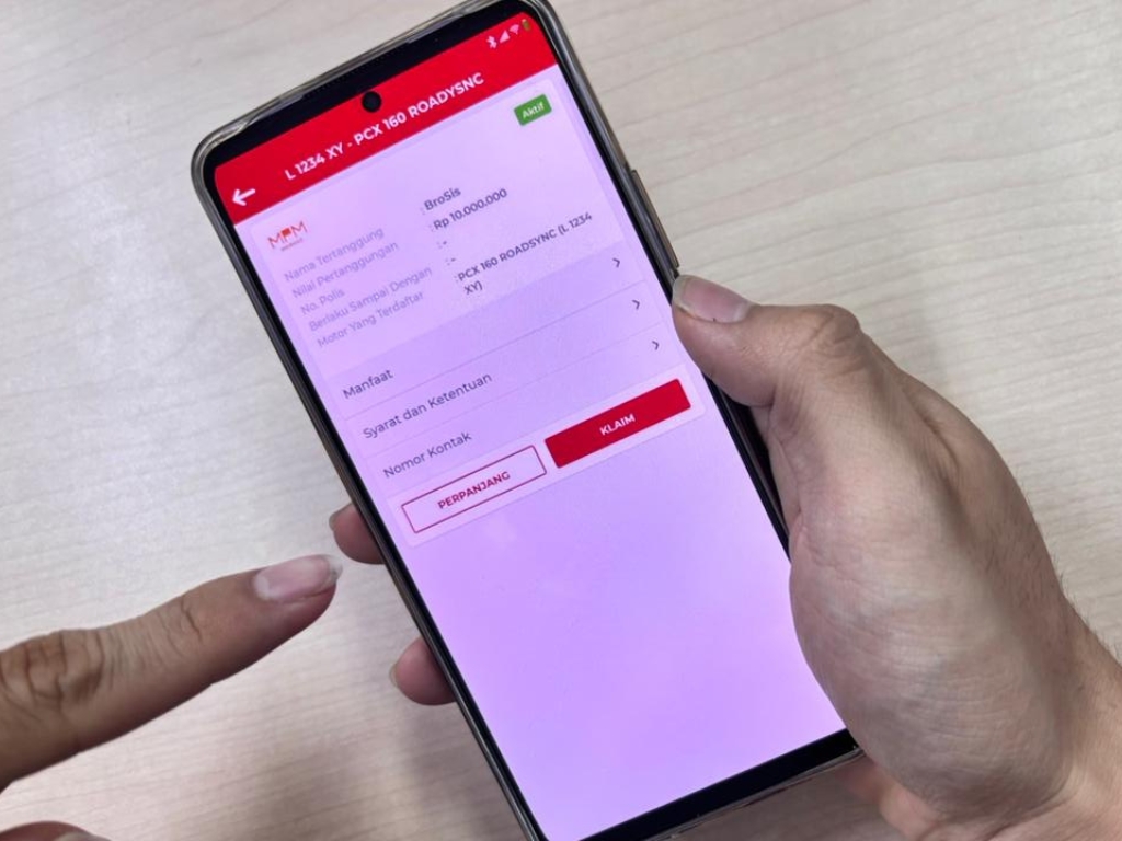 PERJALANAN ANDA, KAMI LINDUNGI. Perlindungan Ekstra Asuransi untuk Setiap Pembeli Motor Honda di MPM Honda Jatim